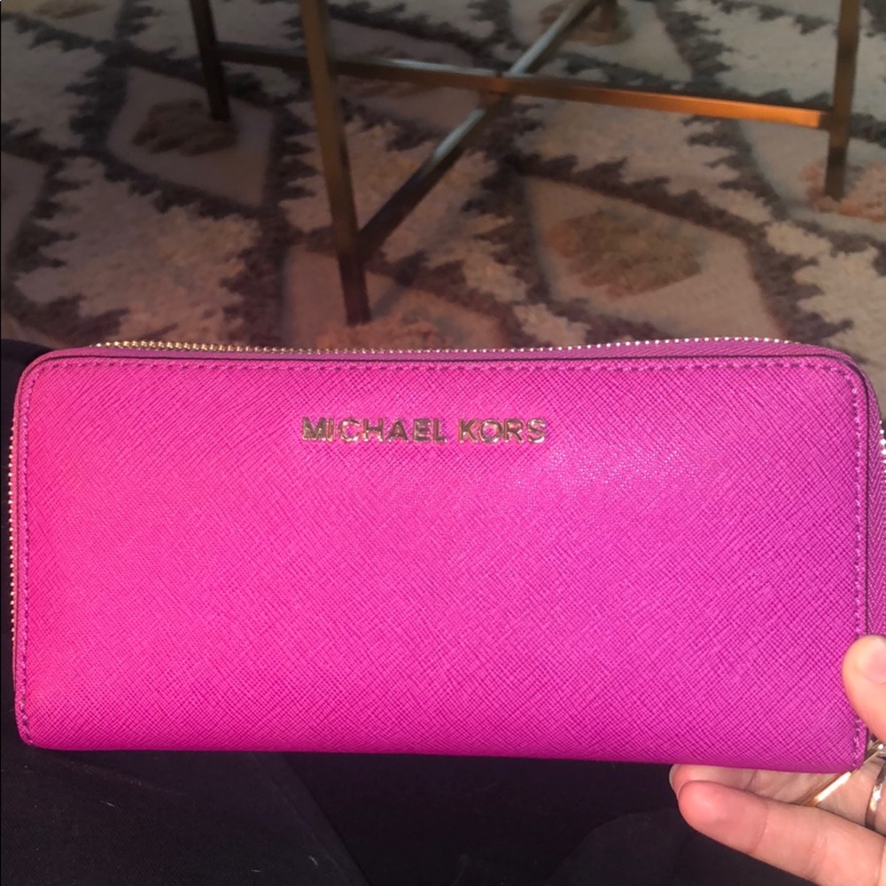 Michael Kors pink wallet